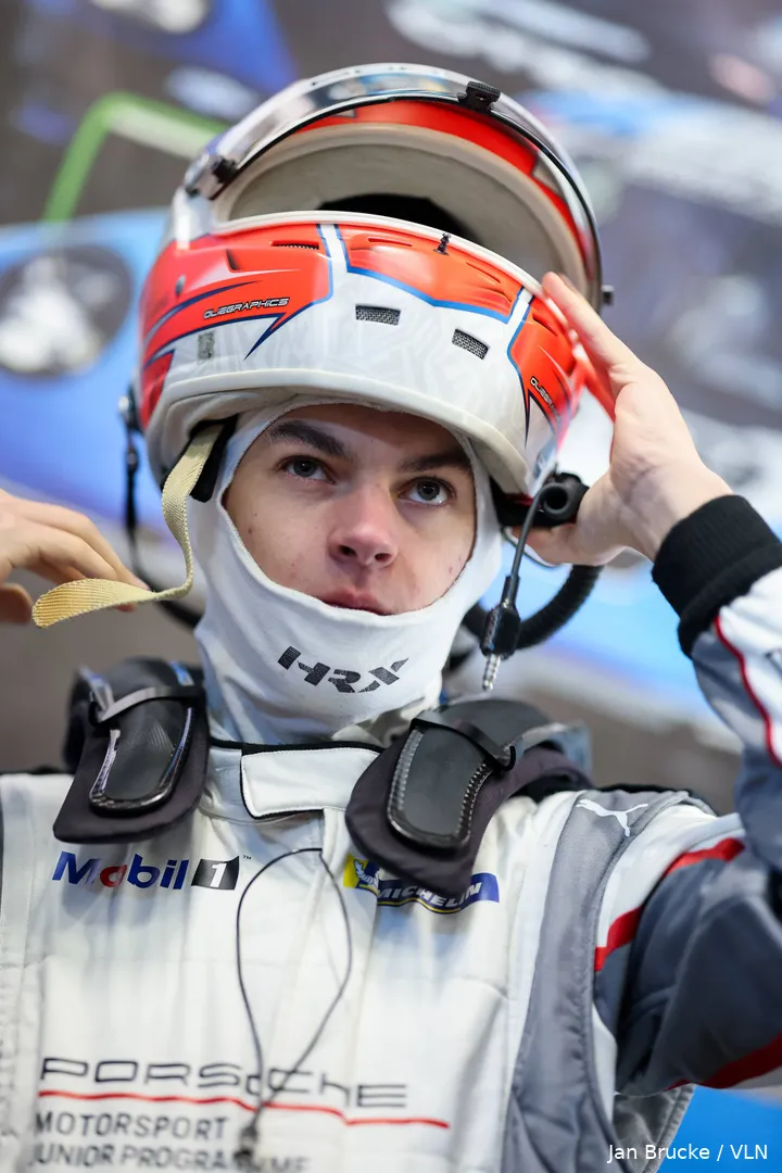 morris-schuring-24-uur-nurburgring-Porsche