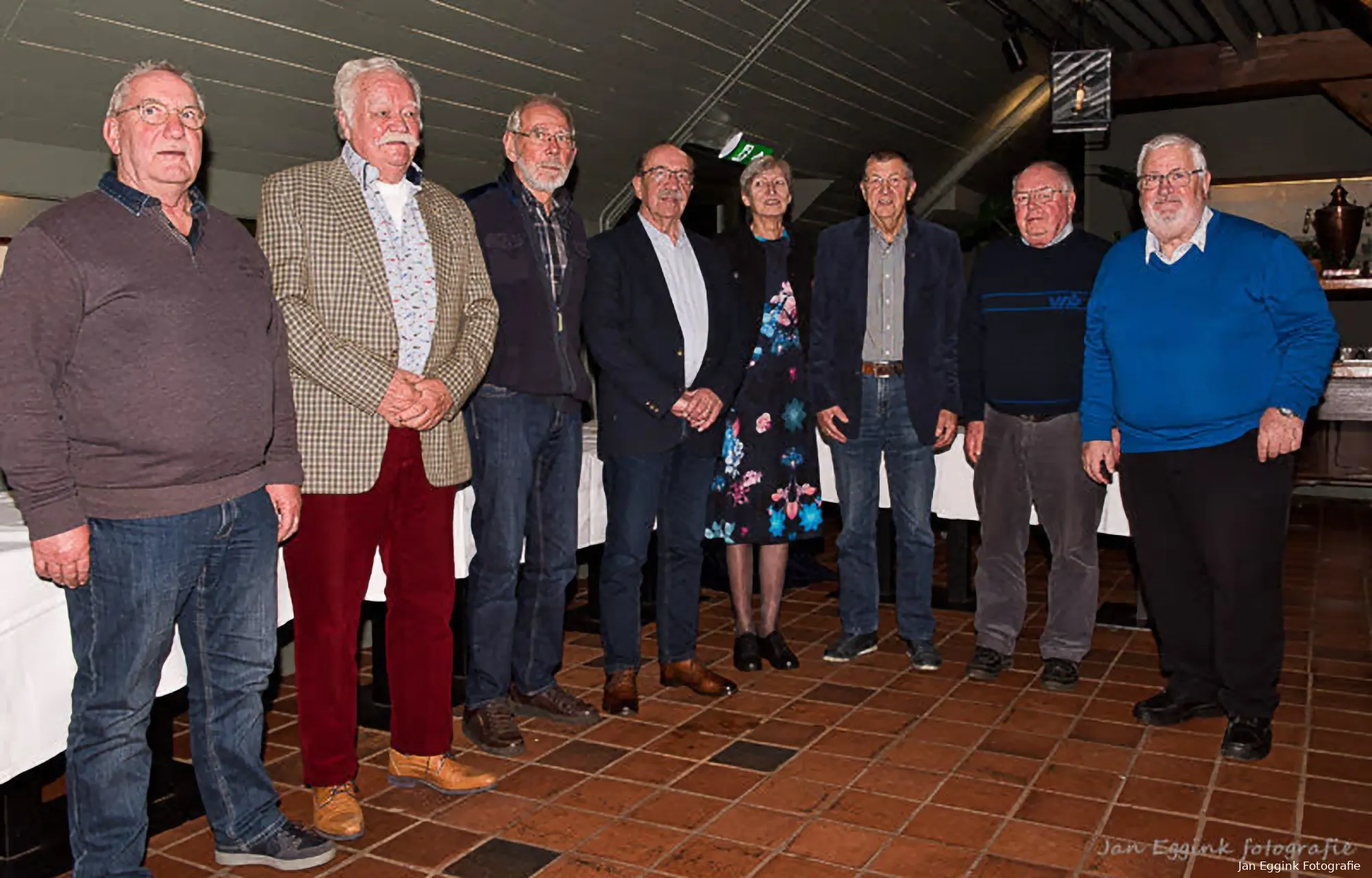 bestuur met jubilarissen thomassen mannenkoor jan eggink fotografie