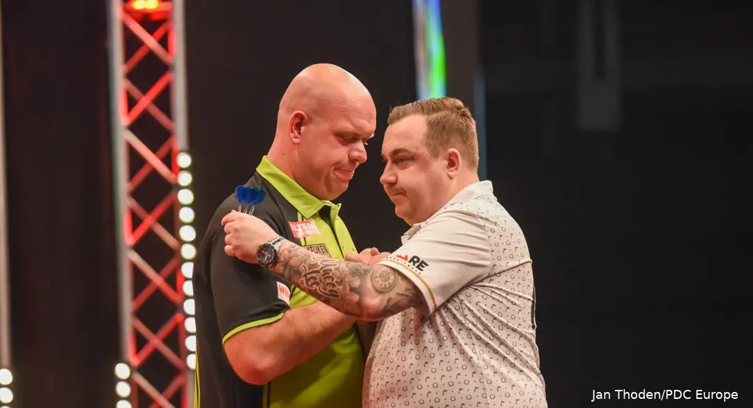 Kim Huybrechts verloor in de tweede ronde van de German Darts Grand Prix tegen Michael van Gerwen