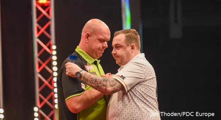Kim Huybrechts verloor in de tweede ronde van de German Darts Grand Prix tegen Michael van Gerwen