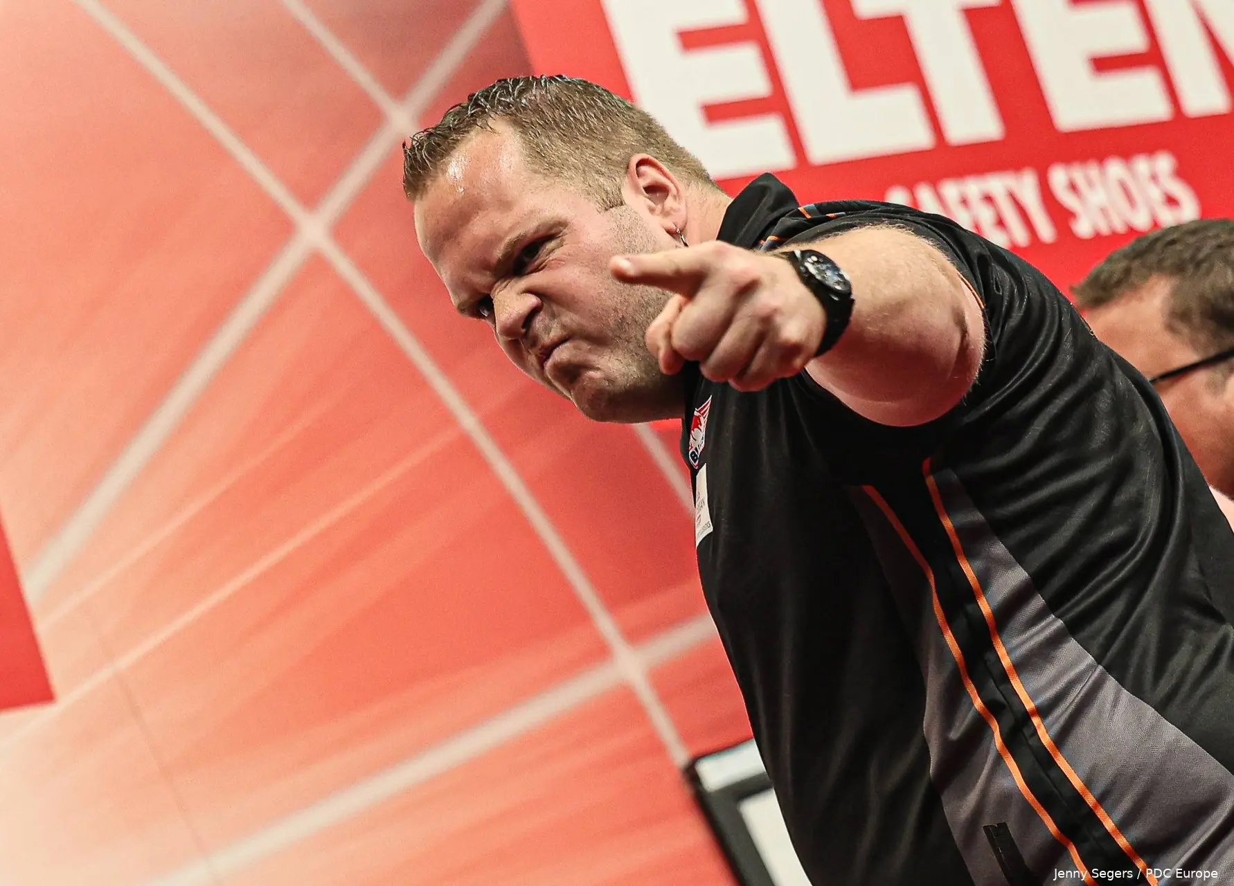 4evening james wade v dirk van duijvendode 11