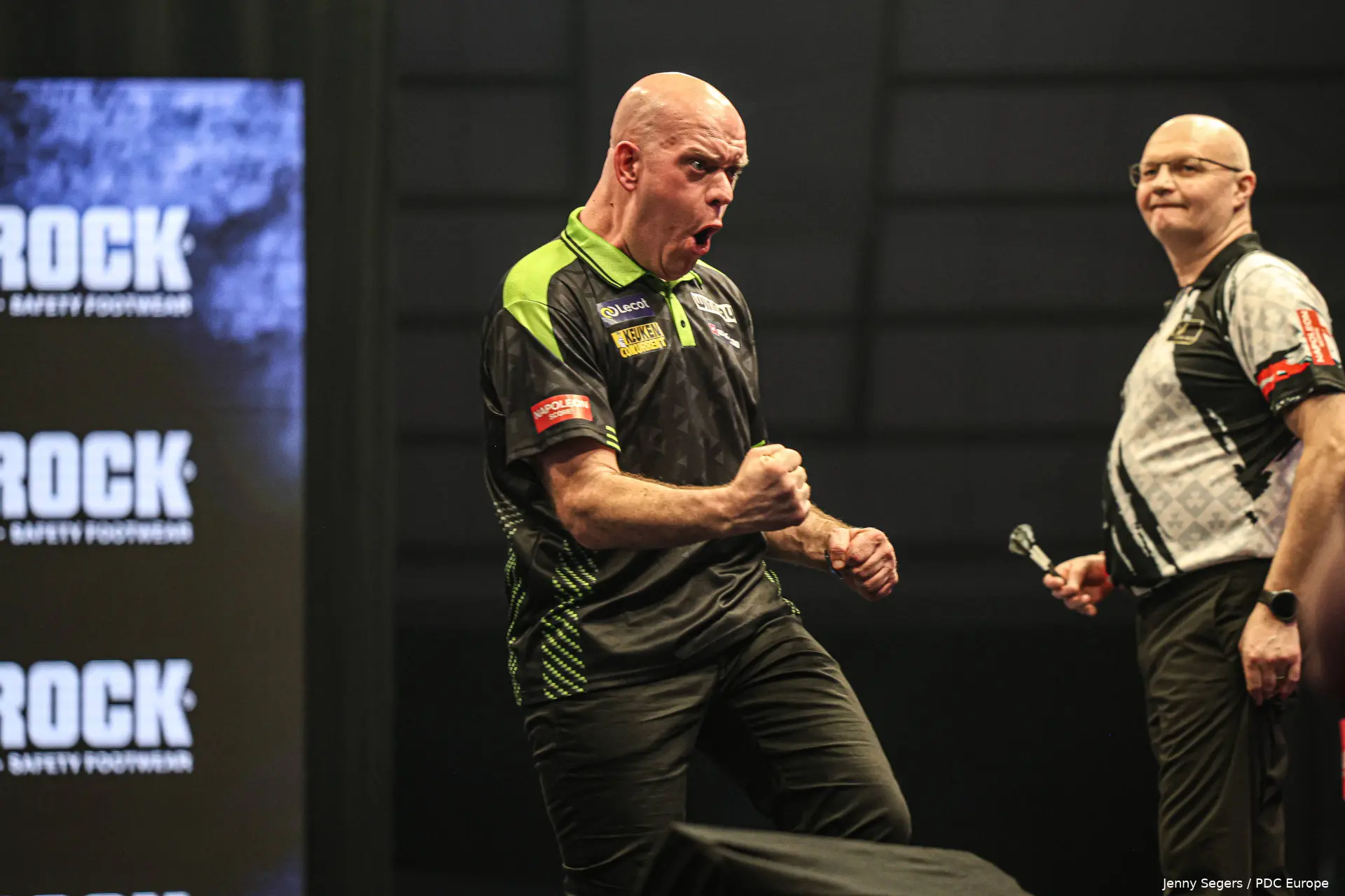 ET3 Evening michael Van Gerwen V Mickey Mansell-11