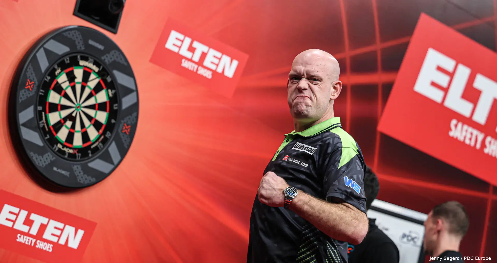 ET15 Afternoon Michael Van Gerwen V William O'Connor-13