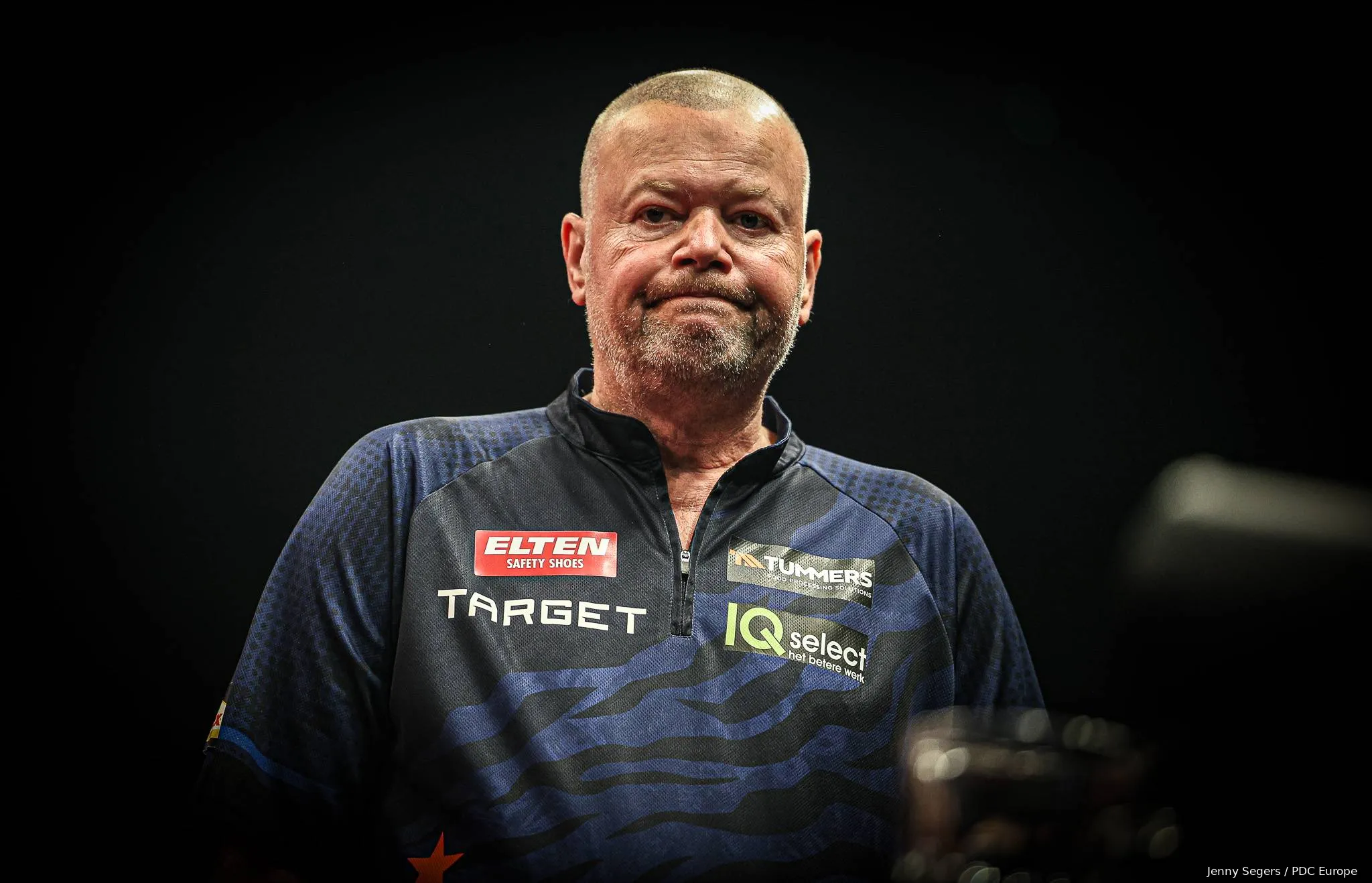 4evening ross smith v raymond van barneveld 6