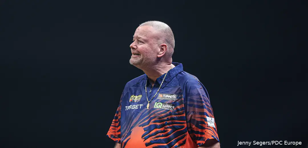 Raymond van Barneveld guckt traurig.