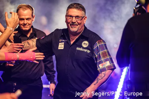 Gary Anderson is currently the world number 16&nbsp;