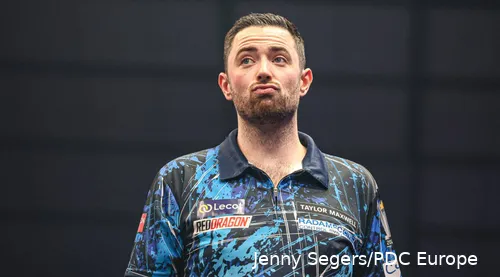 Humphries came through a dramatic decider with Michael Smith