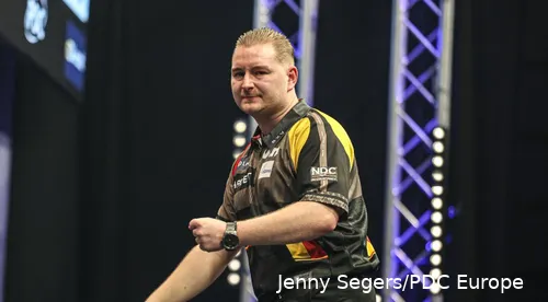 Dimitri Van den Bergh warf bei den Winmau World Masters in diesem Jahr einen Neun-Darter