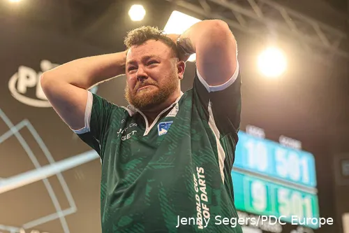 Pascal genoot van de tranen bij Josh Rock na het winnen van de World Cup of Darts