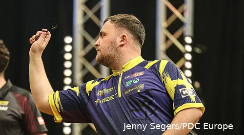 Luke 'The Nuke' Littler in actie