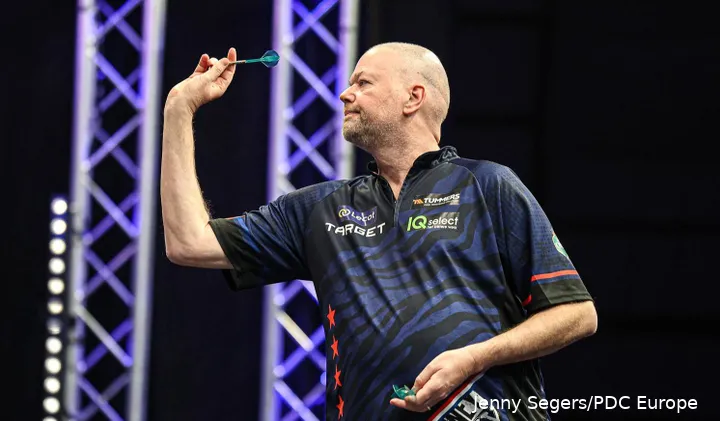 Van Barneveld in action