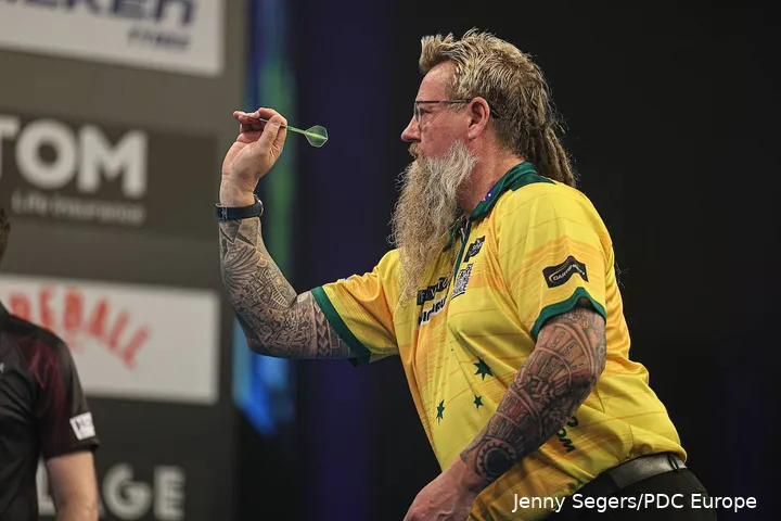 Simon Whitlock in action