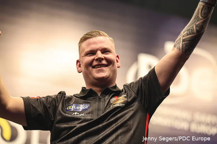 Can Mike De Decker repeat his success at last year's World Grand Prix at the Winter Gardens?
