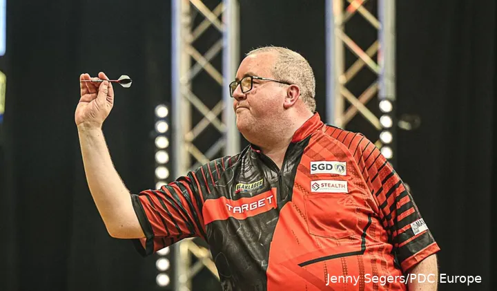 Stephen Bunting in action