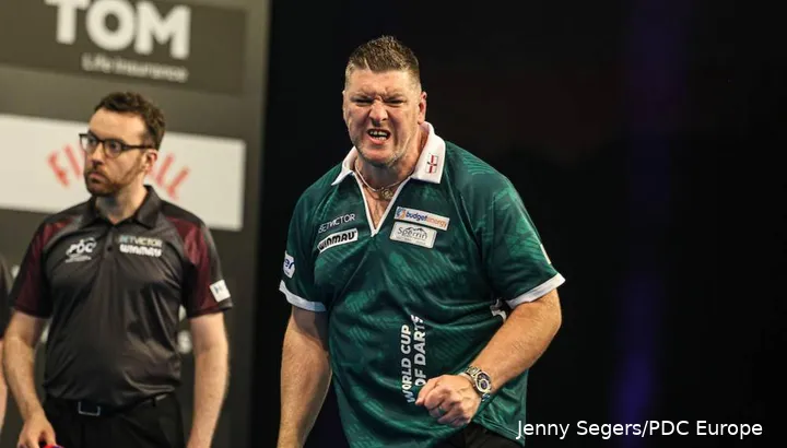 Daryl Gurney celebrates