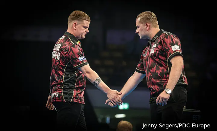 Mike De Decker and Dimitri Van den Bergh on the World Cup of Darts stage