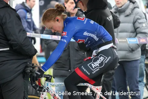 Puck Pieterse rijdt dit jaar bijna louter wereldbekerwedstrijden.