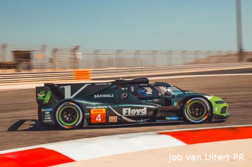 Van Uitert imponeerde tijdens de WEC-rookietest door dicht bij Peugeot te komen.