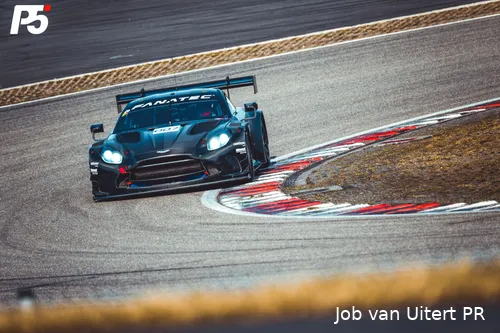 job van uitert astonmartin test nbr