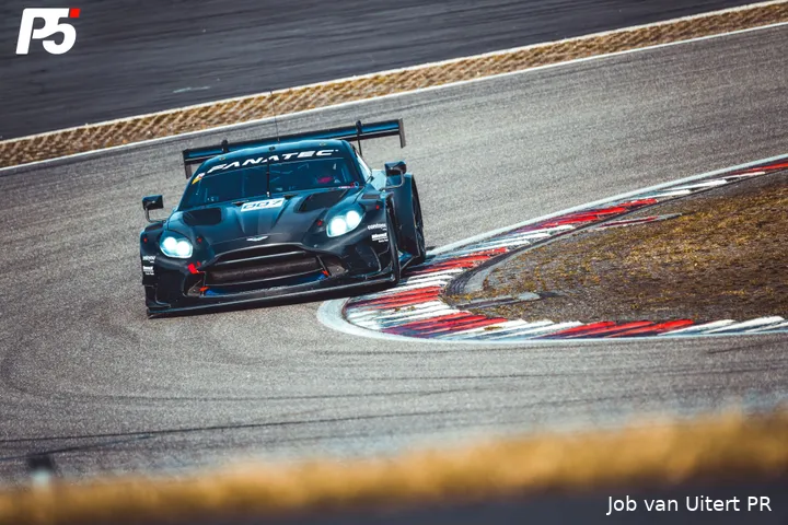 job van uitert astonmartin test nbr
