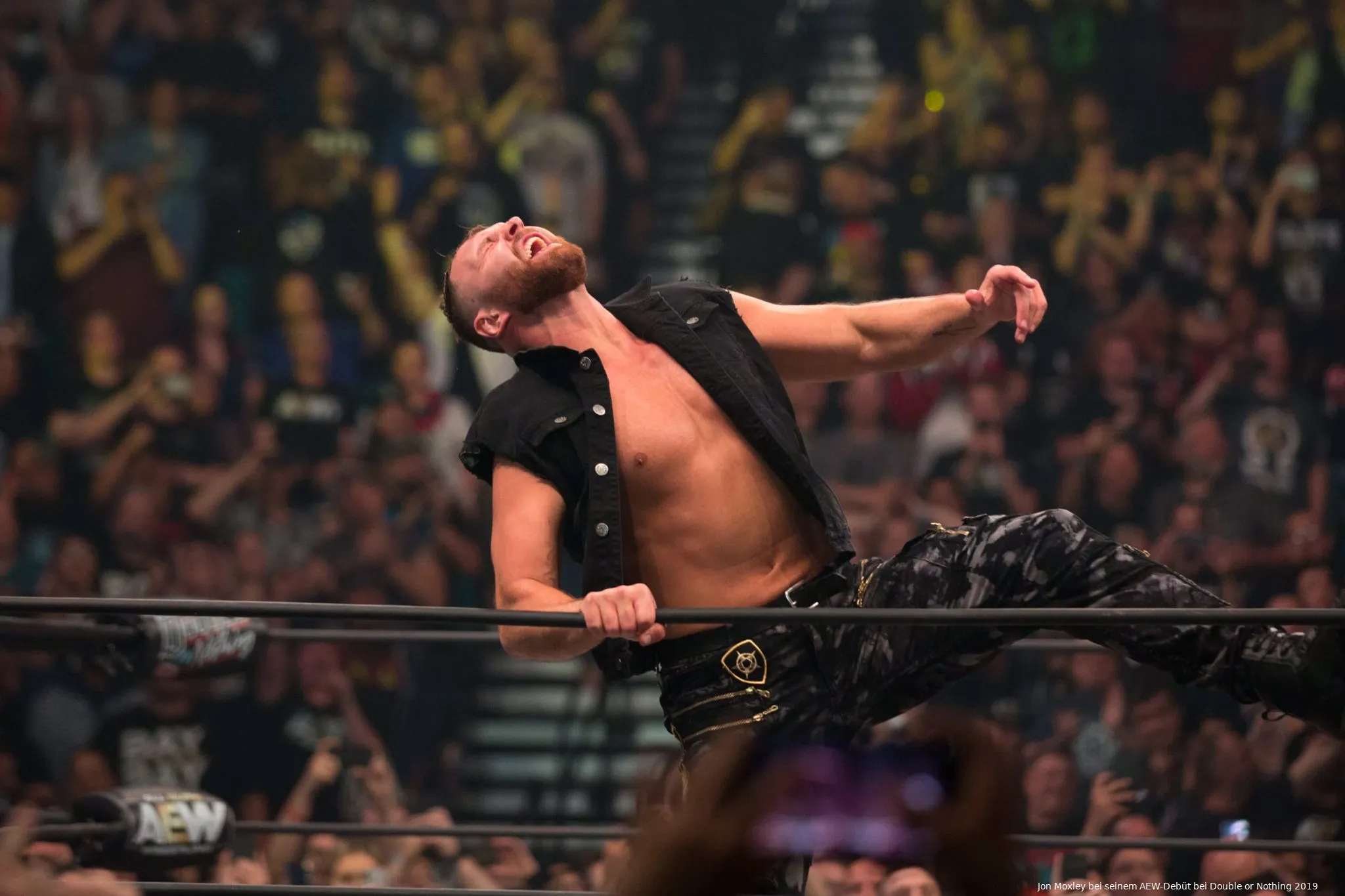 jon moxley 4 min