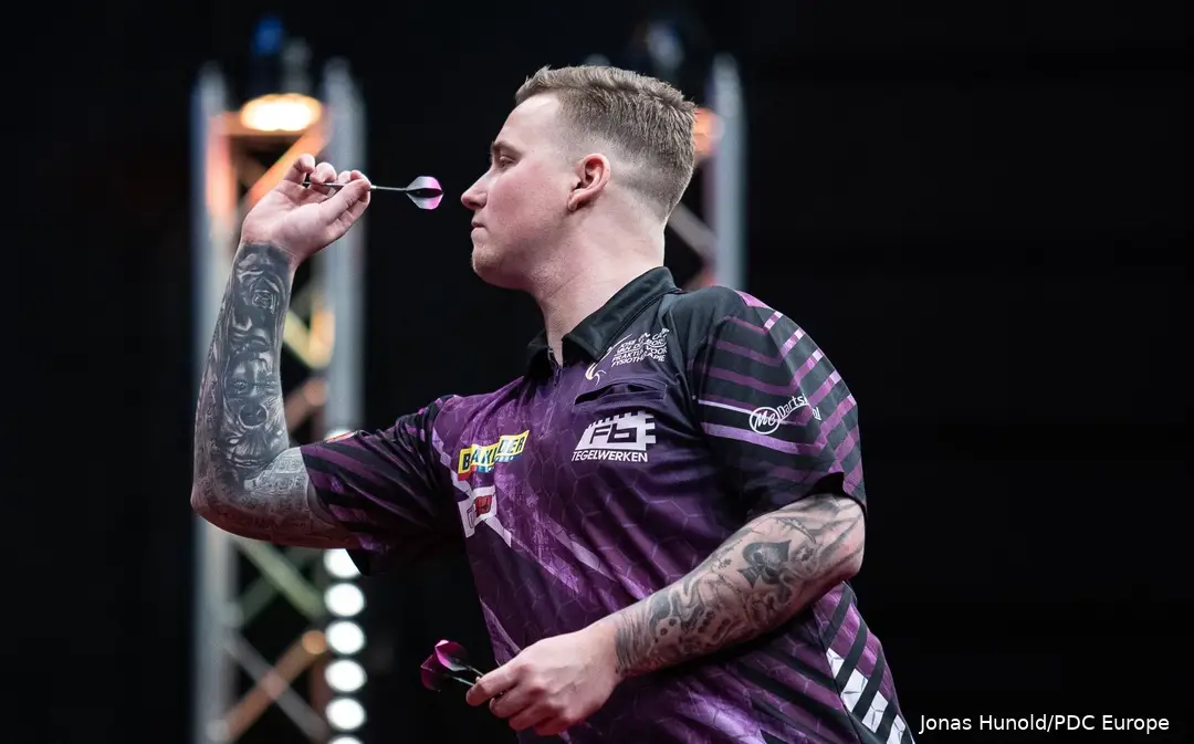 Damian Mol kwam tegen Andrew Gilding net tekort voor een verrassing en ging met 6-5 onderuit in Rosmalen