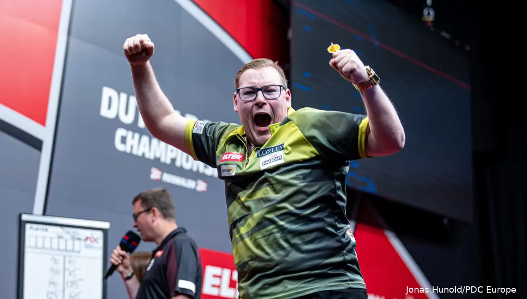 Marvin van Velzen eerder dit jaar op het Dutch Darts Championship