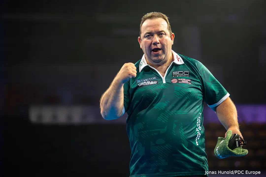 Brendan Dolan in actie op de World Cup of Darts