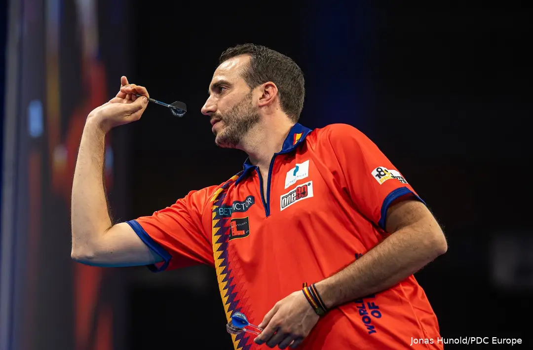 Jesus Noguera in actie op de World Cup of Darts