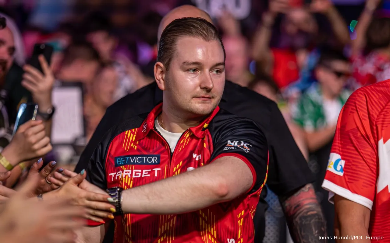 Could a new partner mean Van den Bergh finally gets over the line at the World Cup?