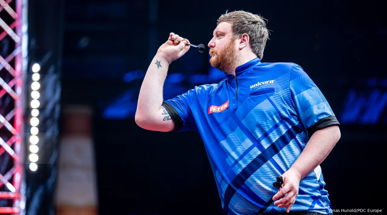Cameron Menzies in actie