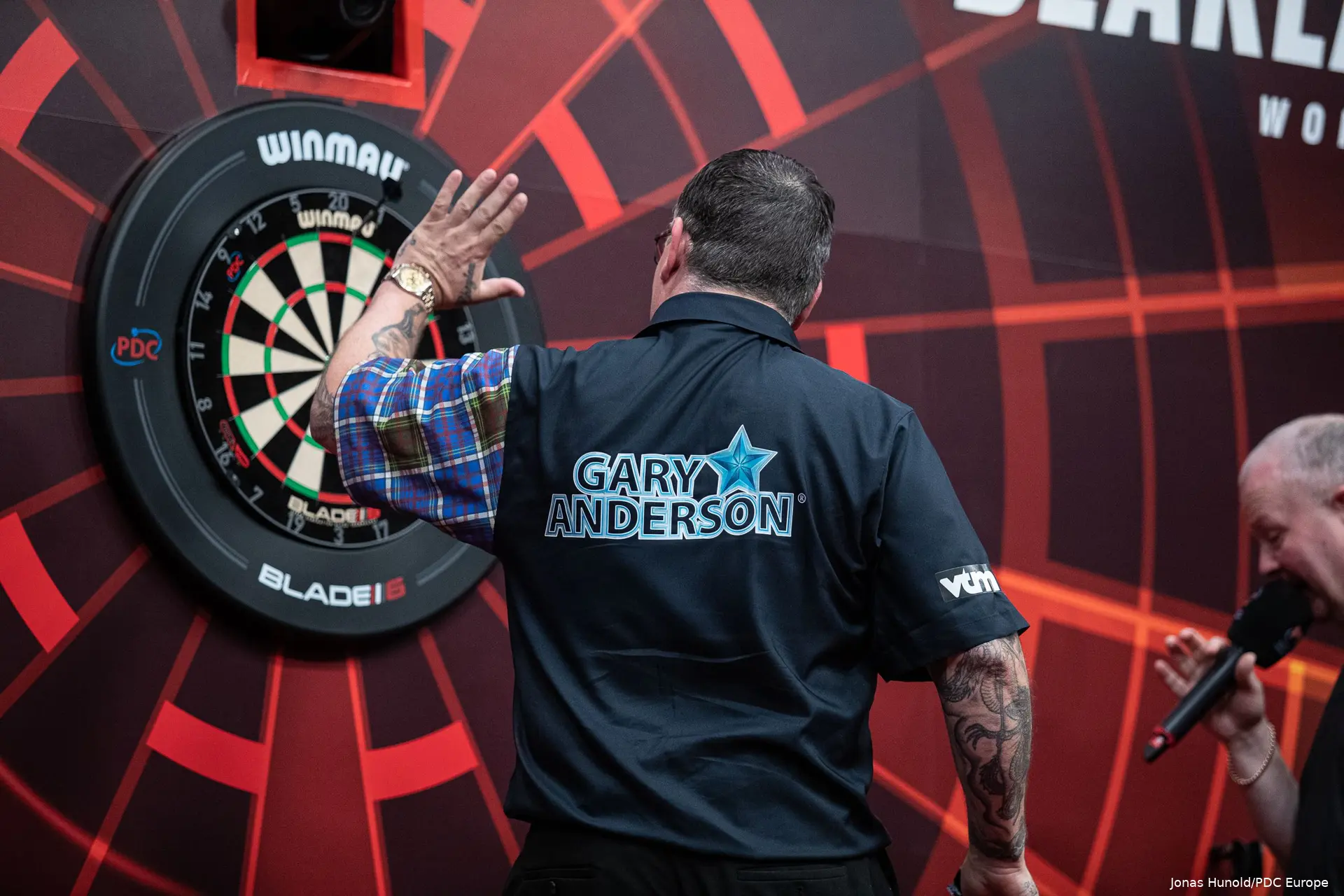 gary anderson2 bdo23 r1