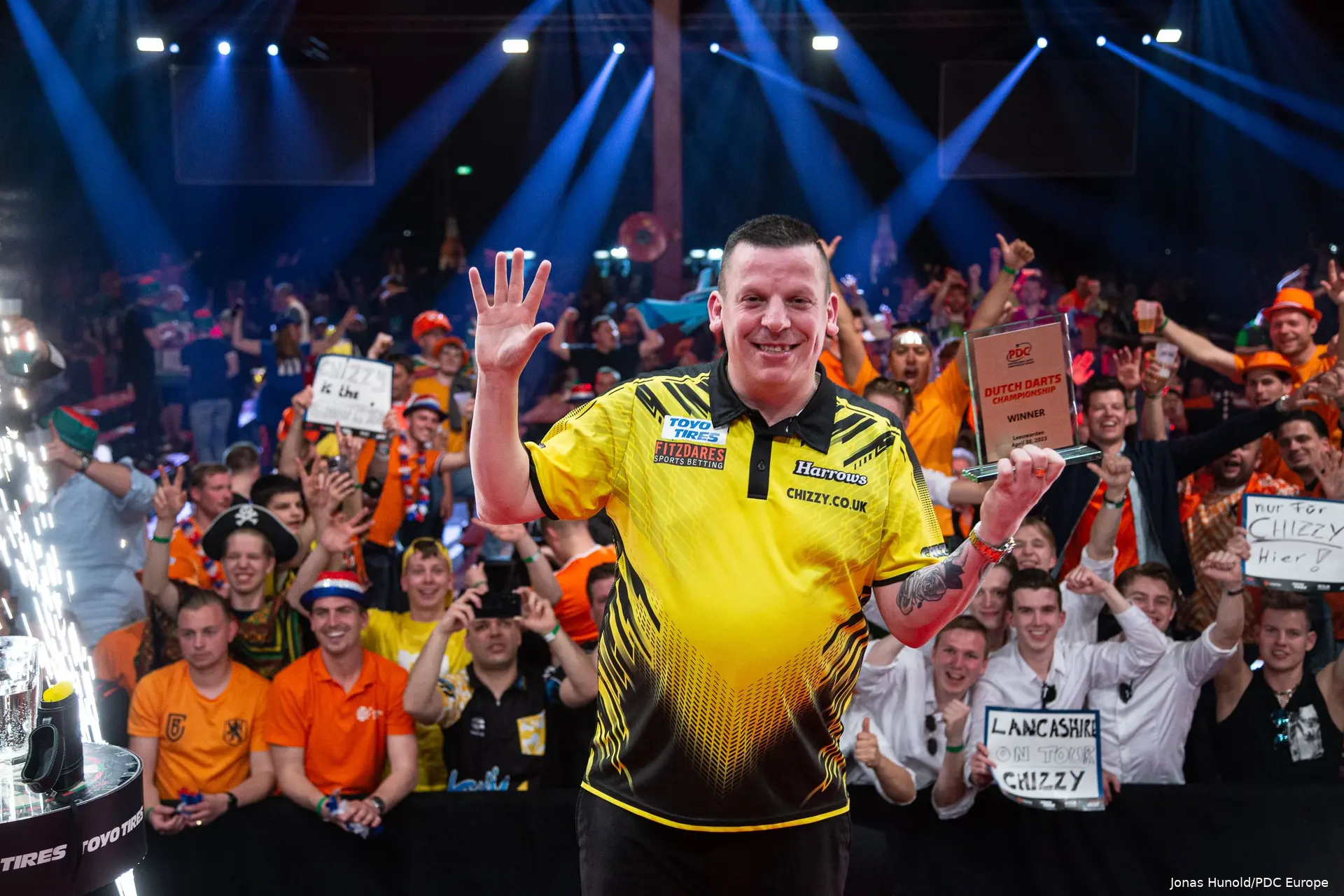 dave chisnall trophy ddc23