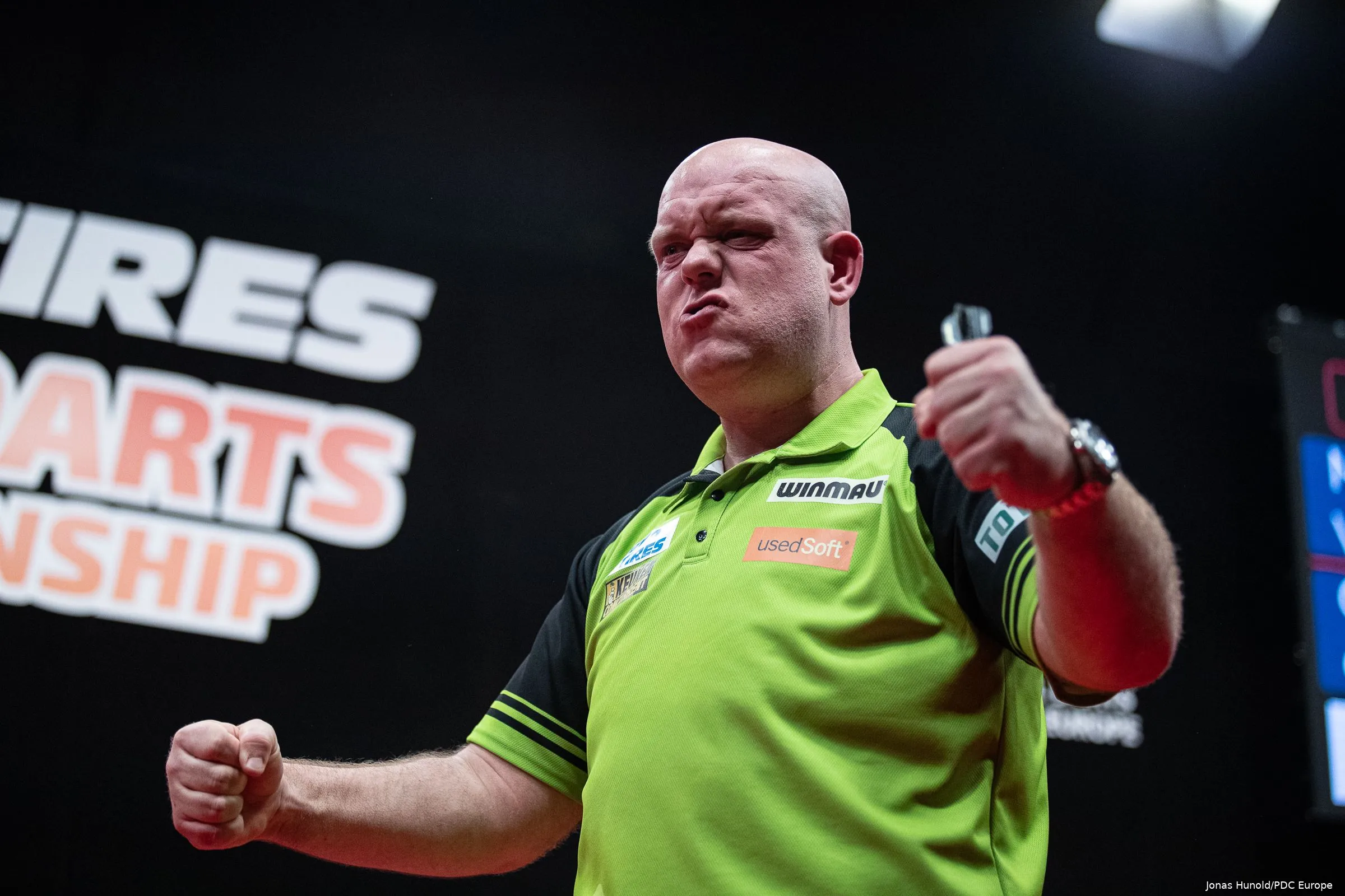 michael van gerwen2 r2 ddc23