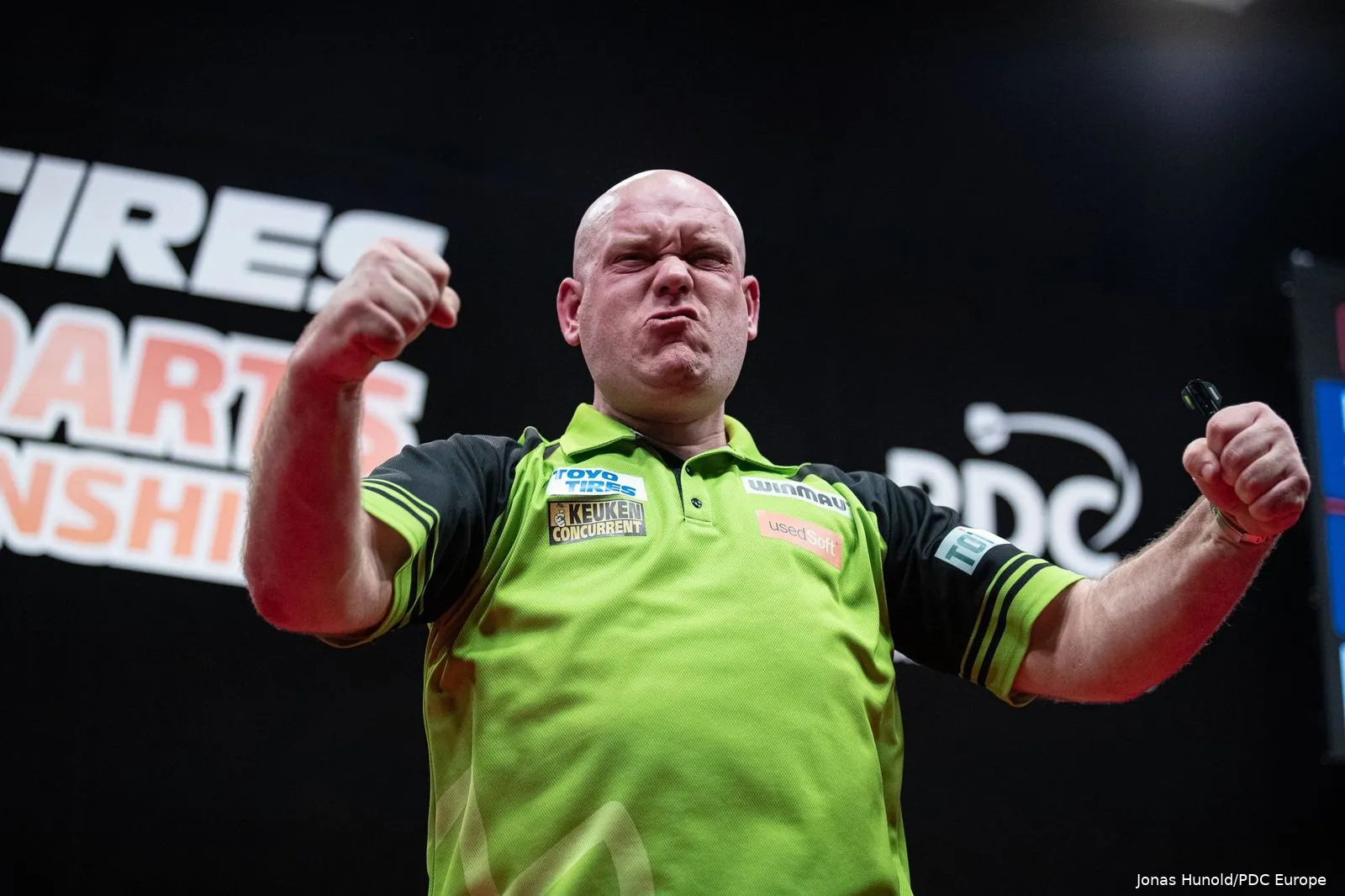 michael van gerwen4 r2 ddc23