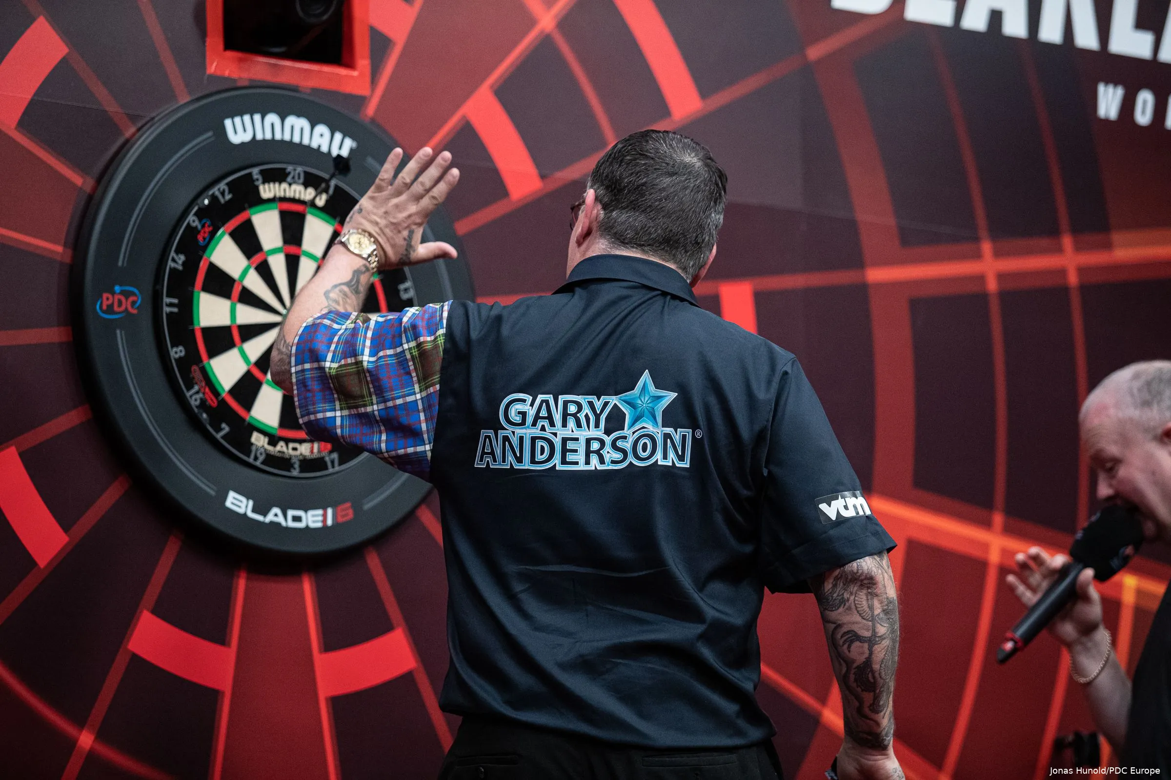 gary anderson2 bdo23 r1