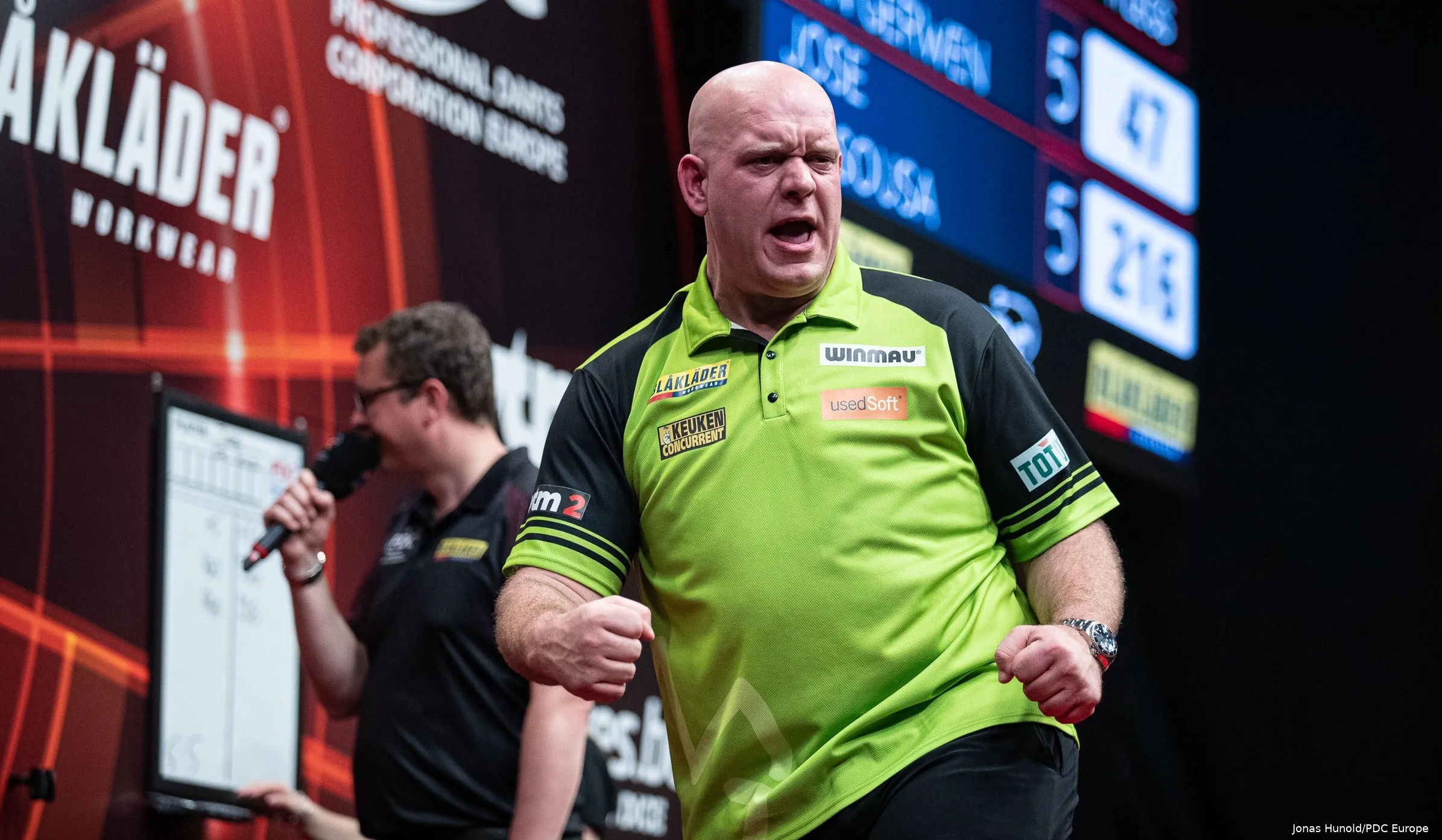 michael van gerwen2 bdo23 r2