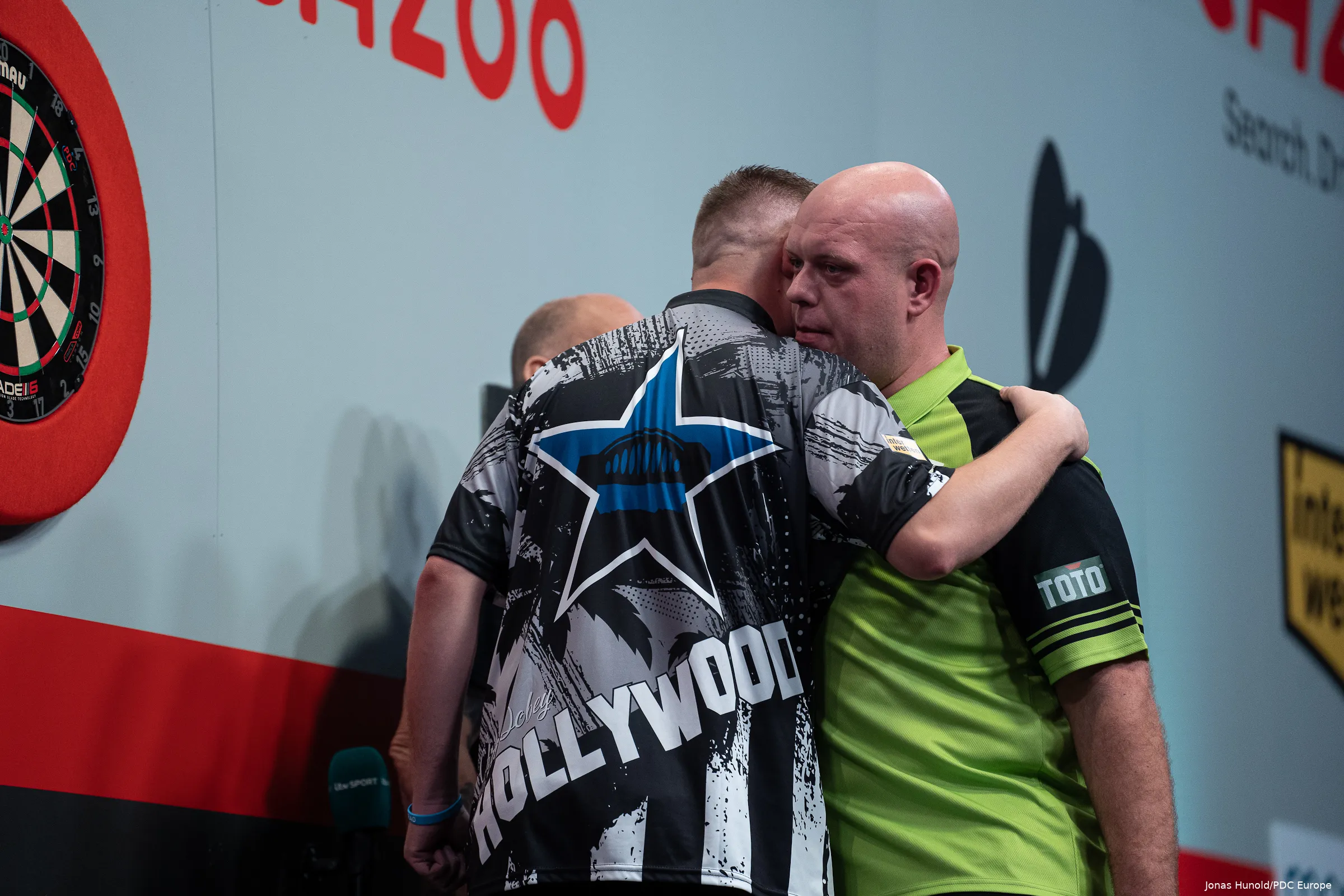 2022ECR1 Chris Dobey Michael Van Gerwen1