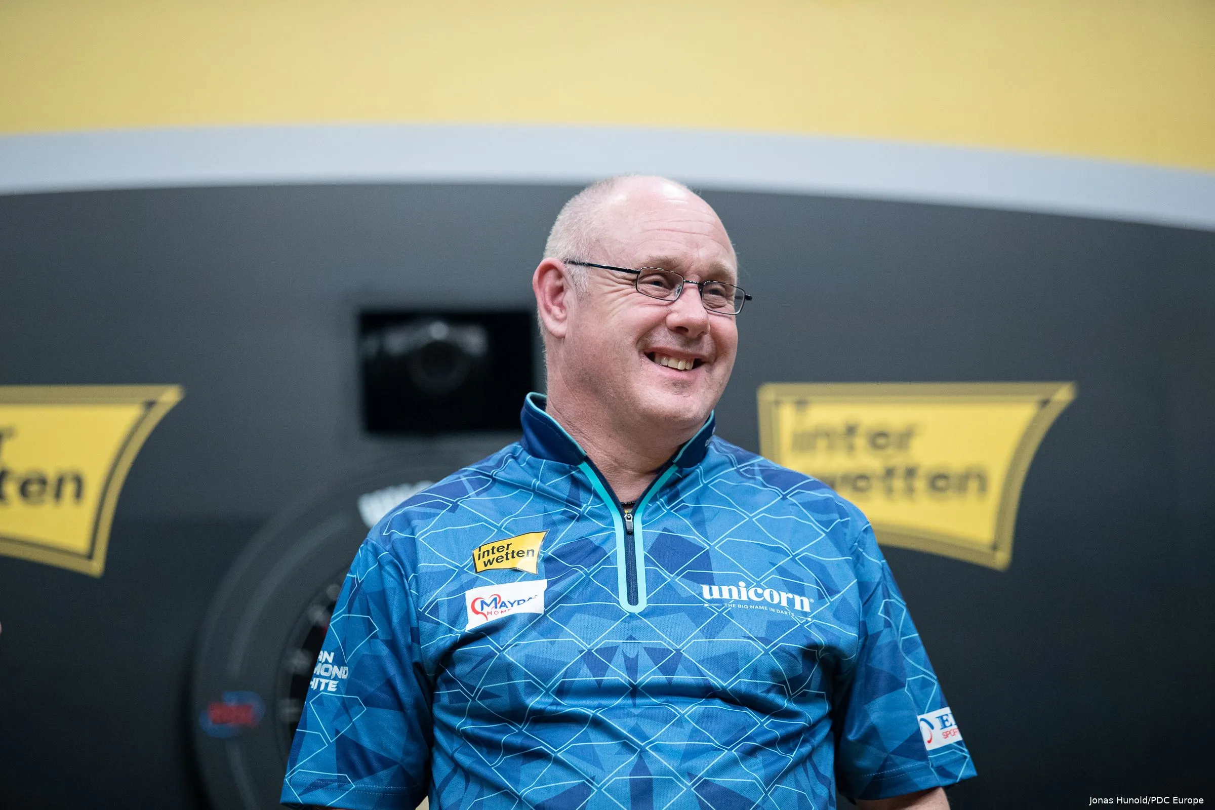 ian white 3 r1 edo23