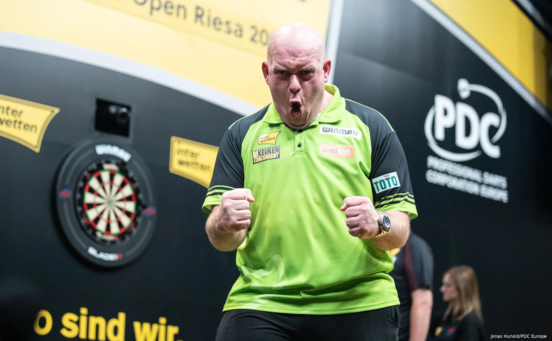michael van gerwen2 r2 ido23