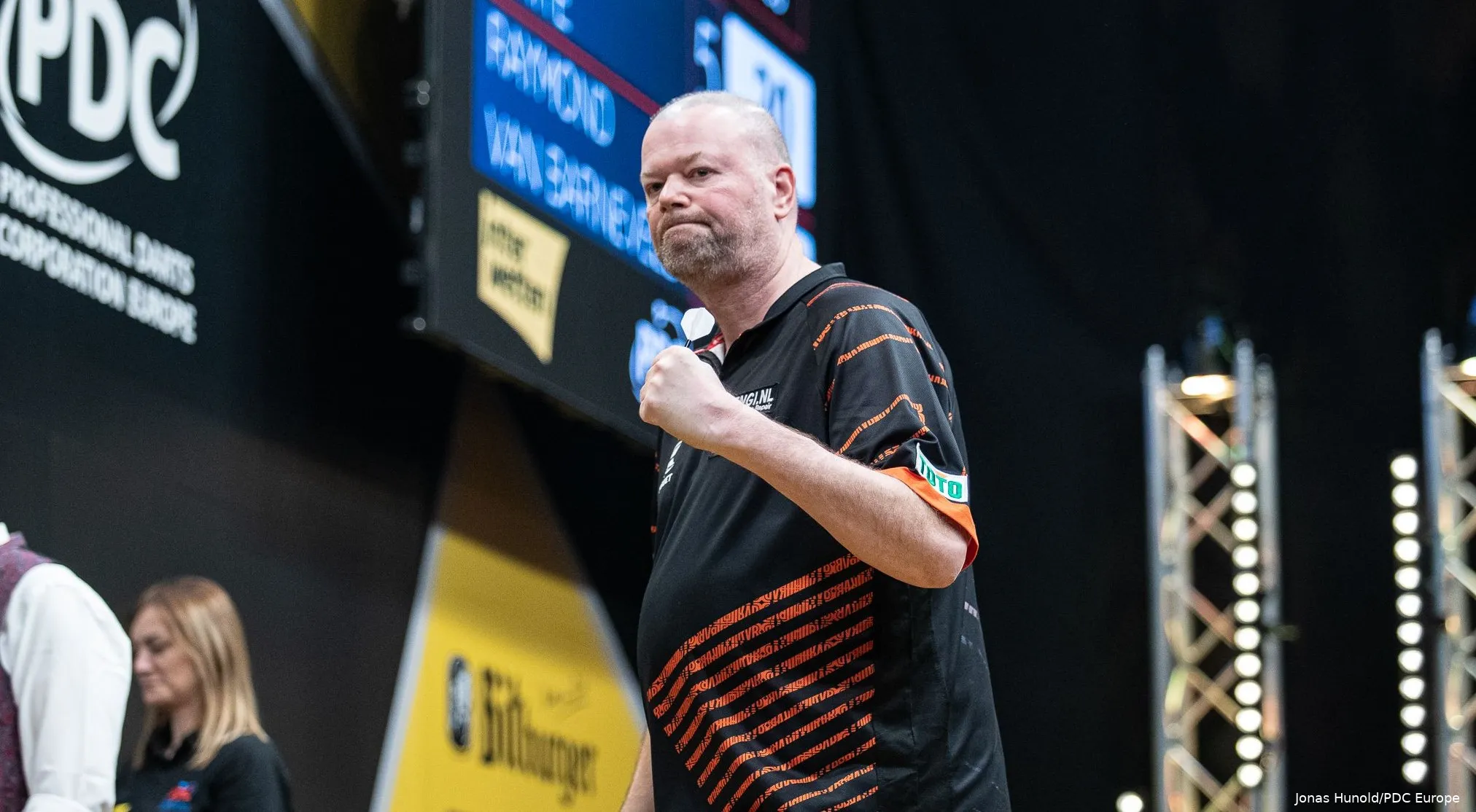 raymond van barneveld r1 gdgp23