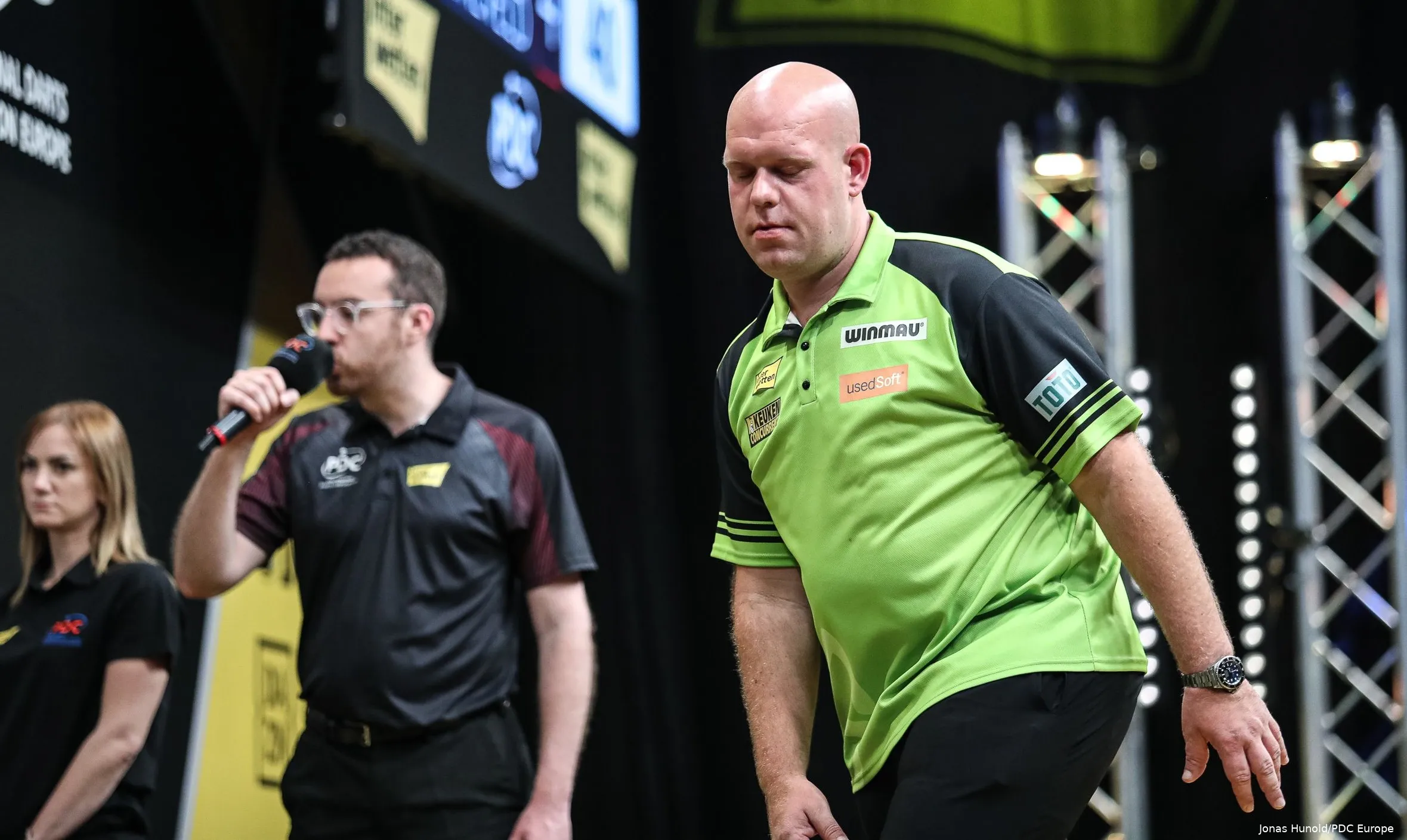michael van gerwen2 r2 edm23