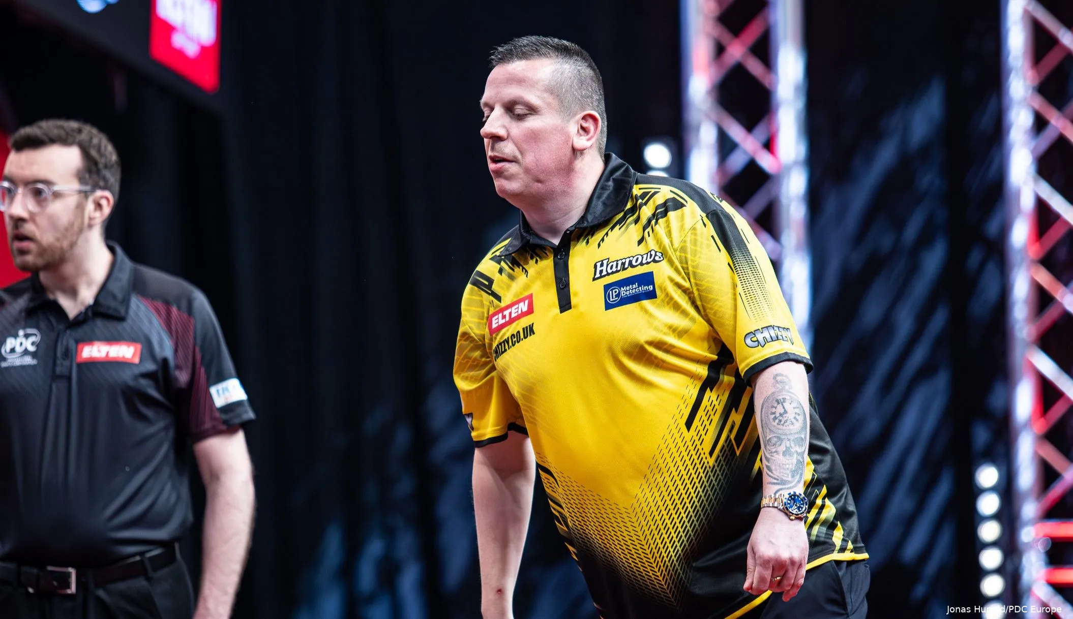 dave chisnall 1