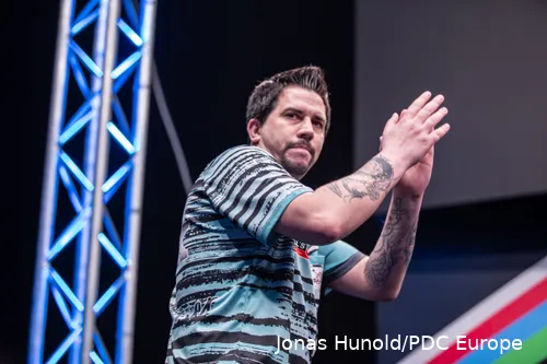Michael Unterbuchner secured a spot on the main draw of the German Darts Open