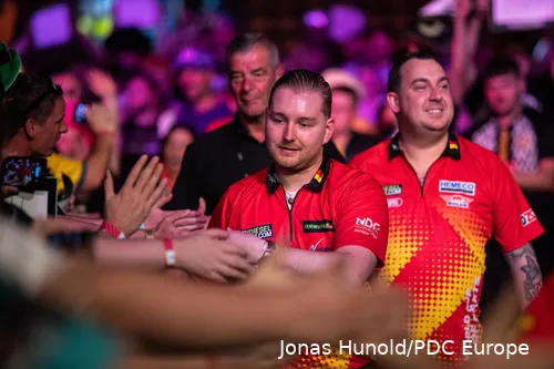 Zum siebten Mal in Folge werden Dimitri van den Bergh und Kim Huybrechts das belgische Team beim World Cup of Darts bilden