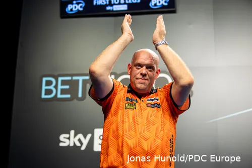 Michael van Gerwen is dit jaar opnieuw niet in het oranje te zien