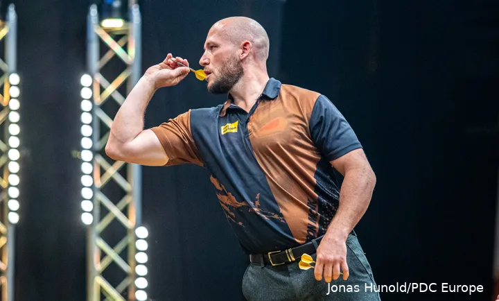 Arron Monk in actie