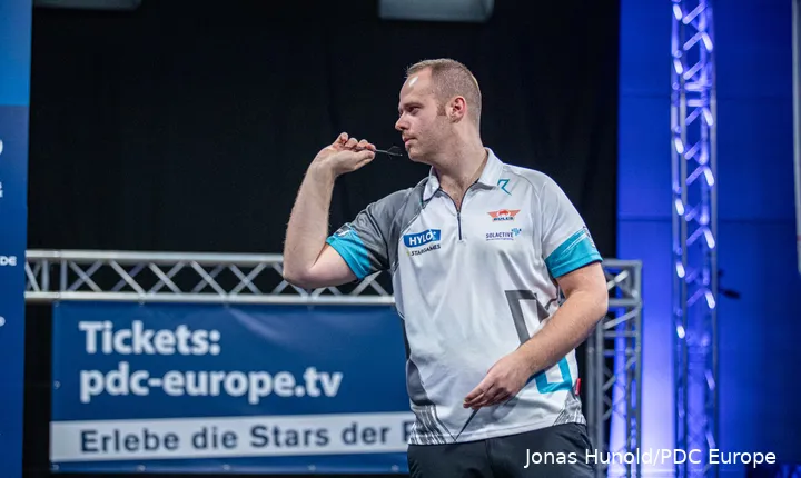 Max Hopp heeft kwalificatie afgedwongen voor de German Darts Championship