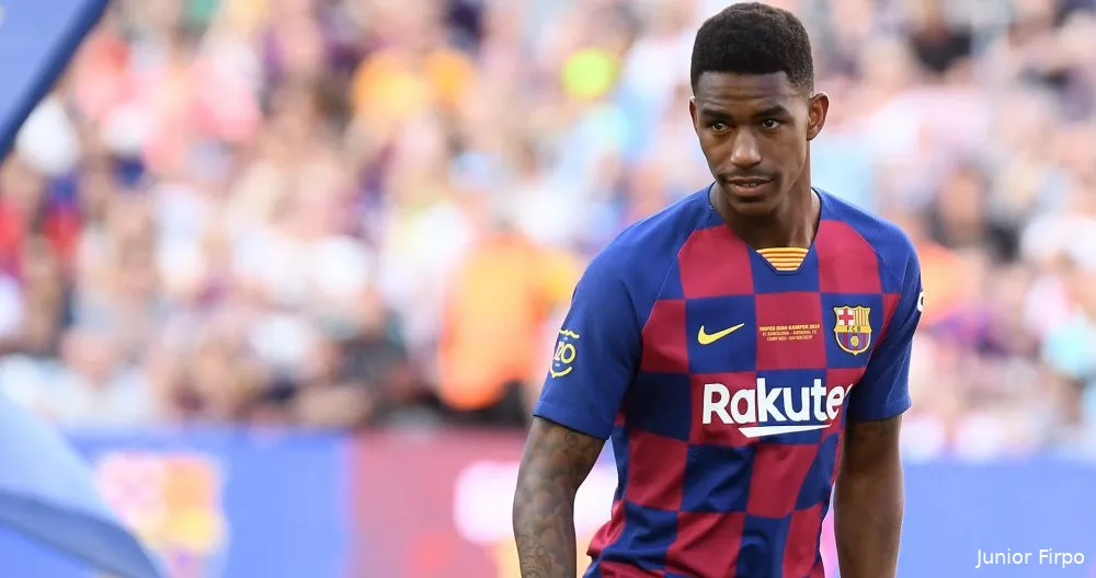 el jugador del fc barcelona junior firpo en accion en el joan gamper efe