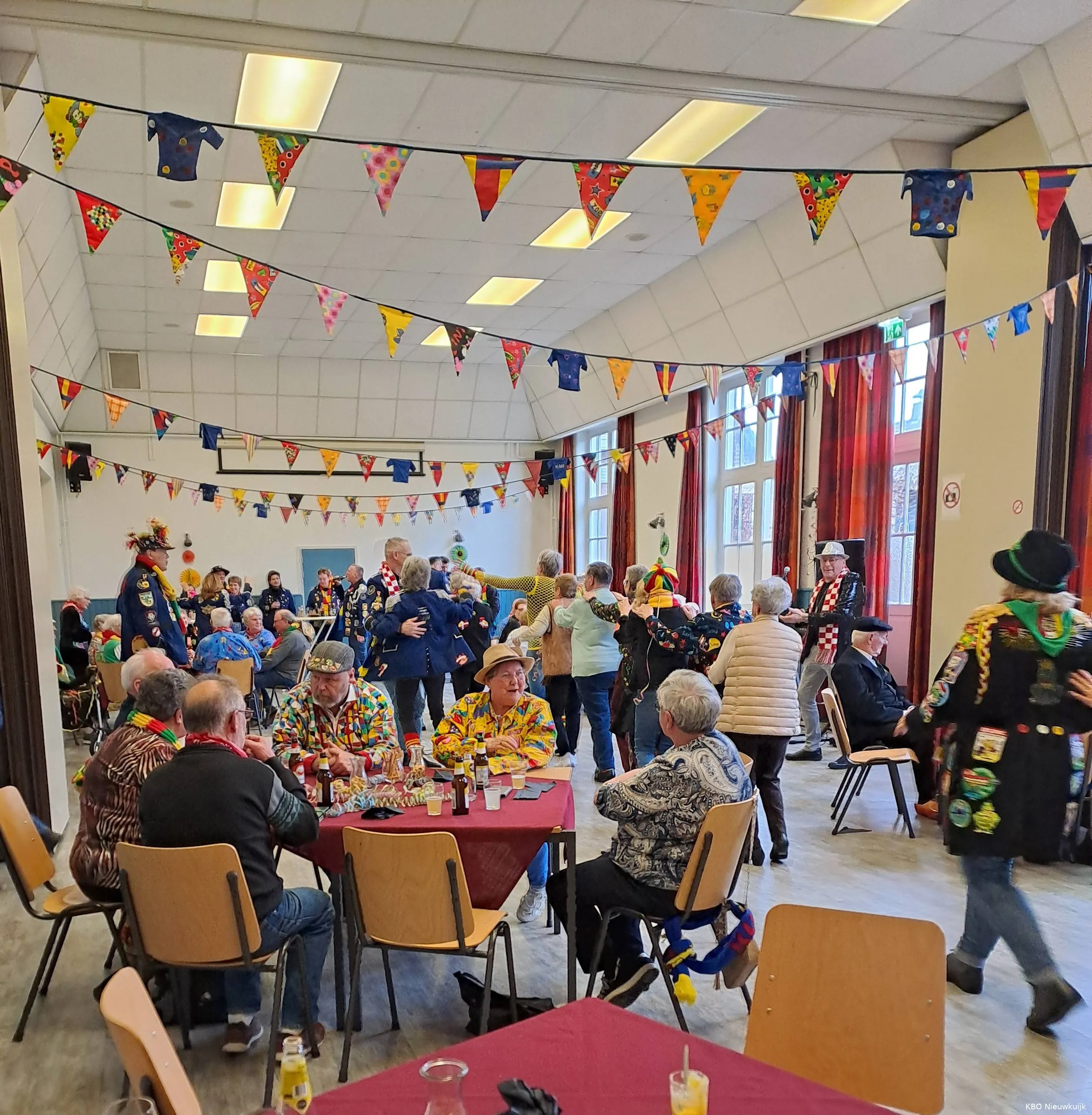 Carnavalsmiddag voor ouderen